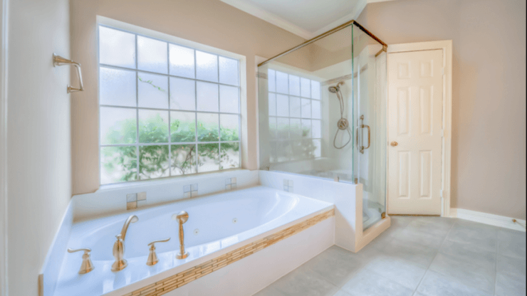 3 Ways To Make Your Bathroom Look More Spacious Than It Actually Is